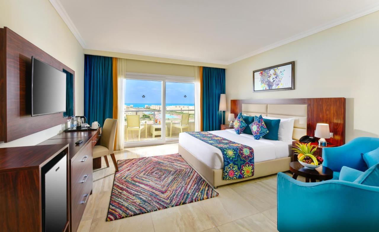 Tolip North Coast Resort 5*