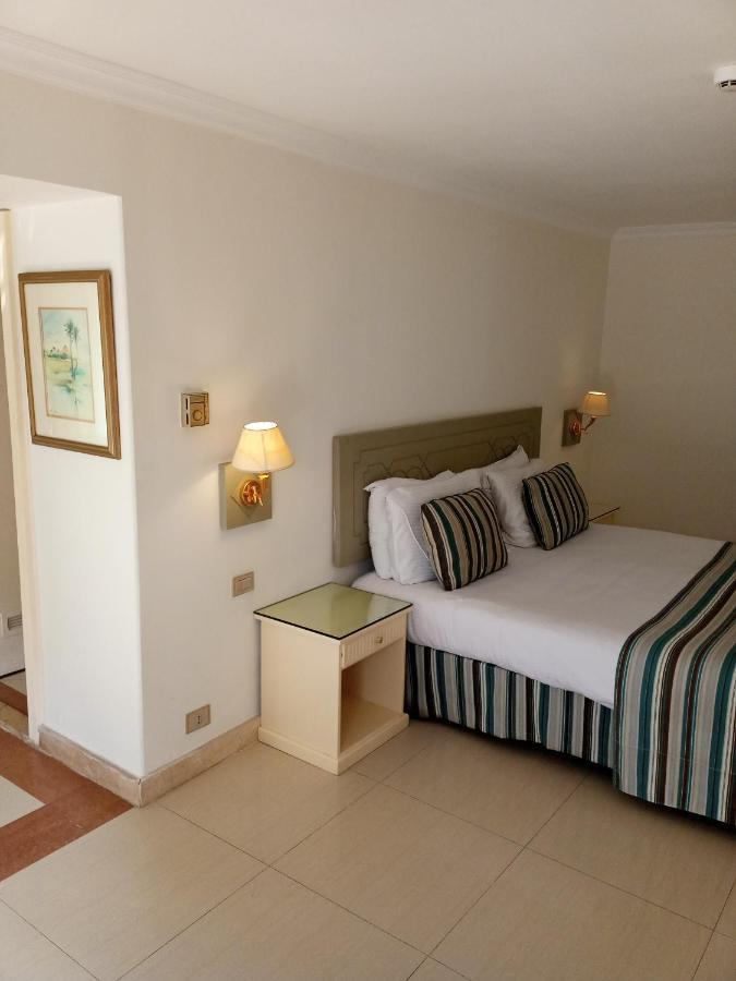 Cairo Pyramids Hotel 5*