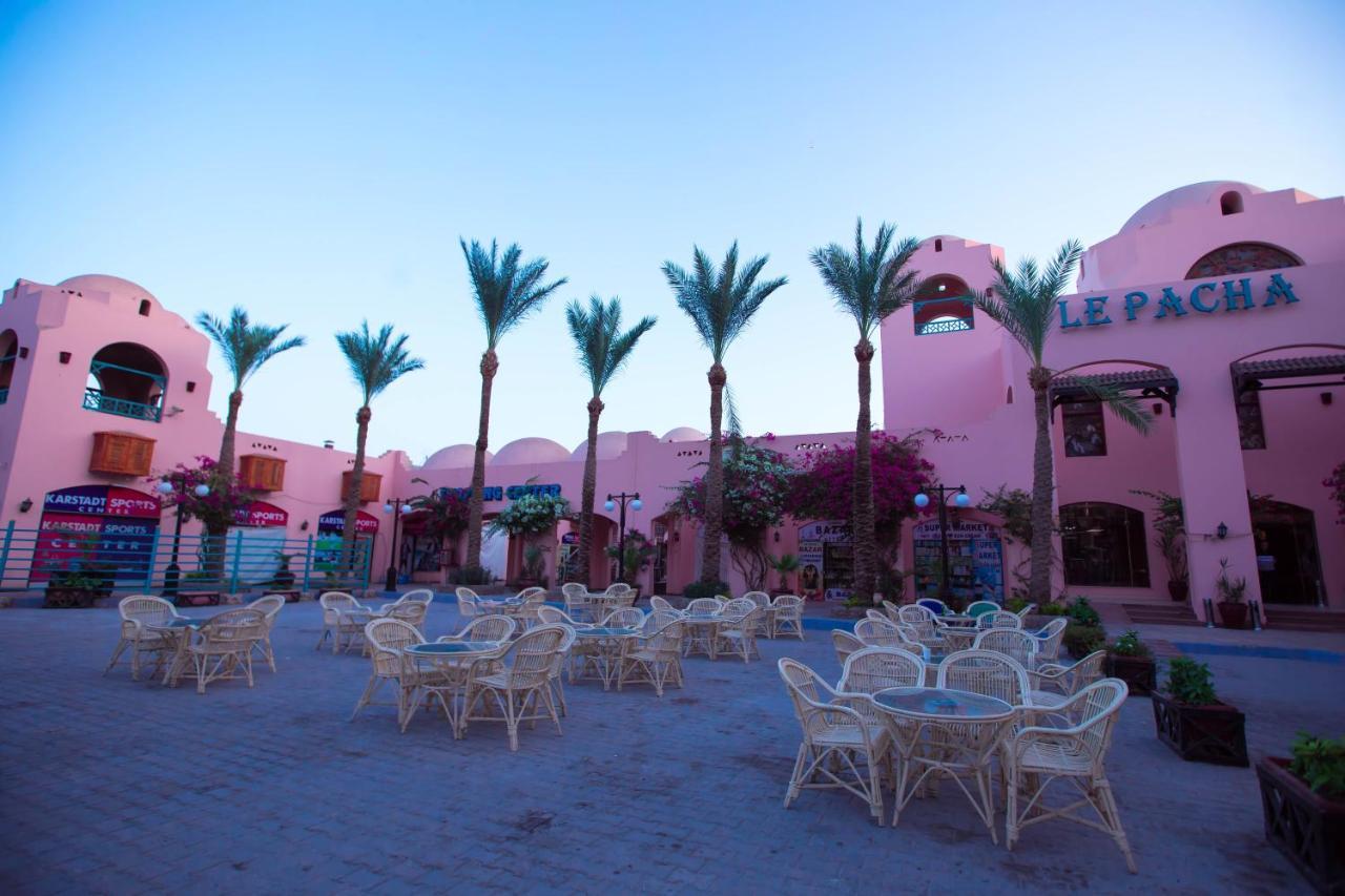 Le Pacha