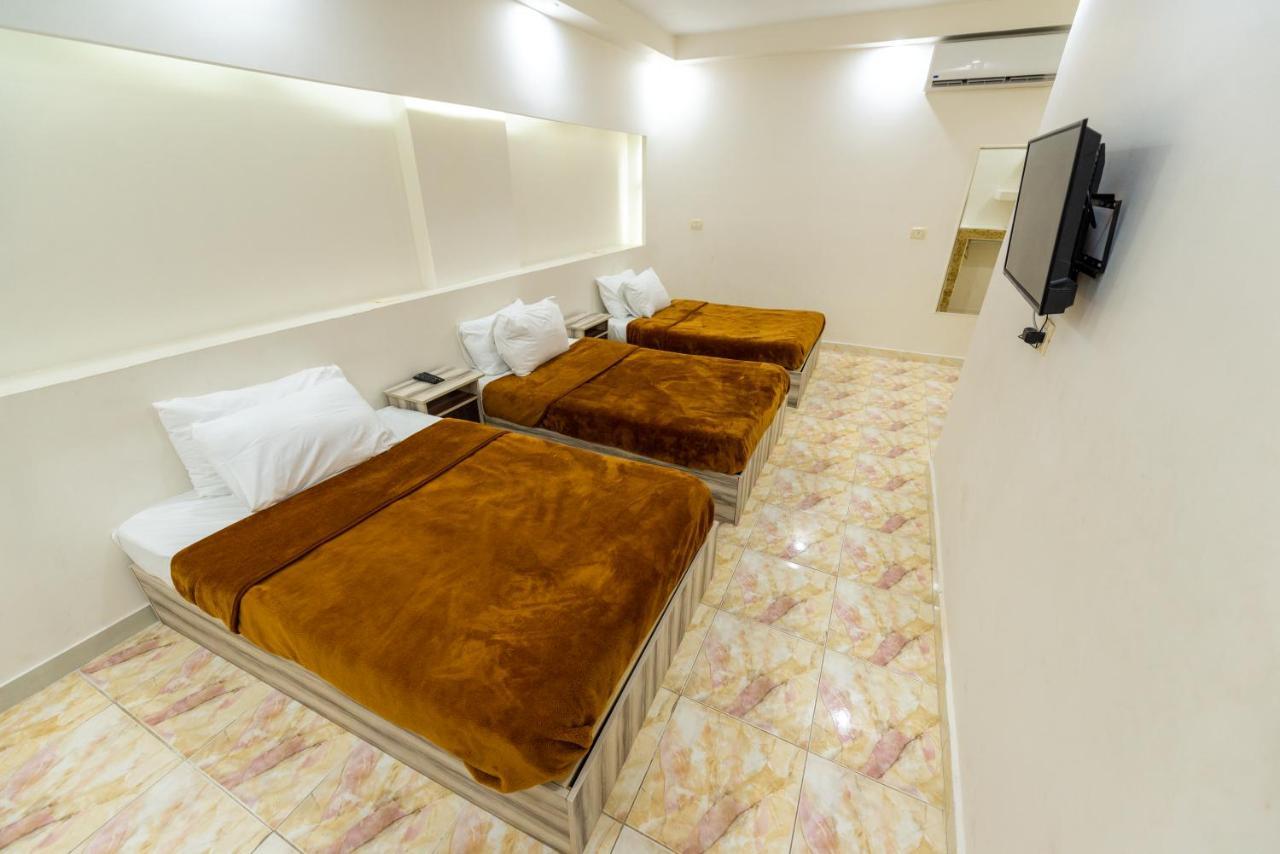 Zafero And - Families Only Apartment