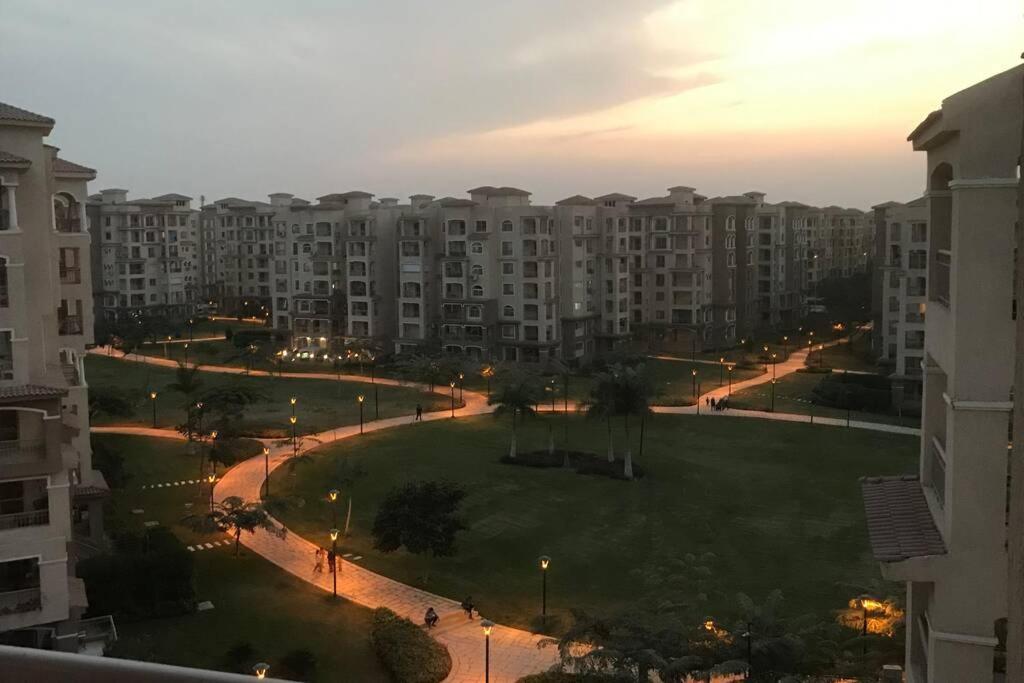 Executive 2 Bedroom Apmt Contactless Check-in Premium Services And Quality At Madinaty Apartment *