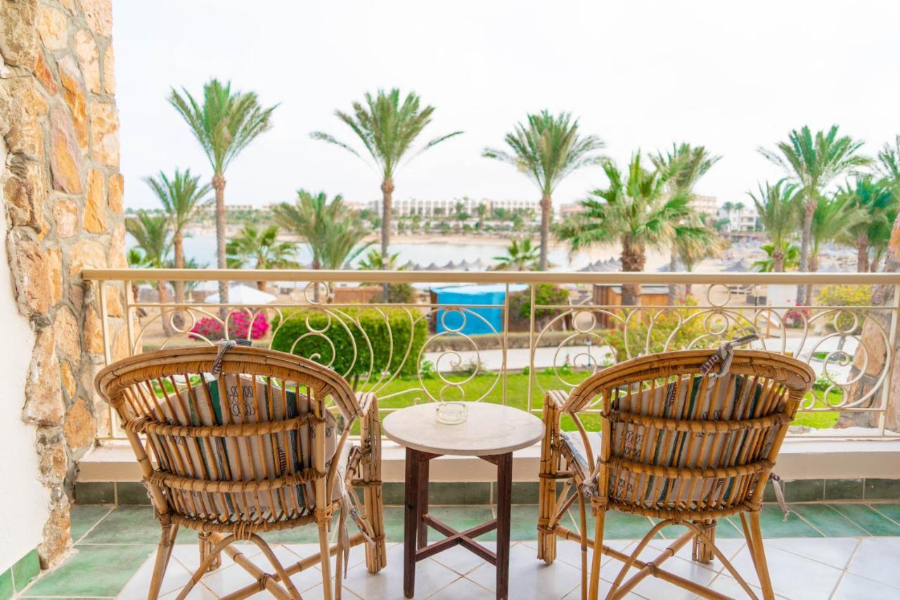 Brayka Bay Reef 4*