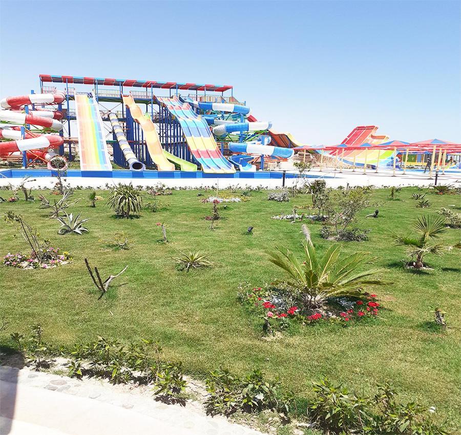 Resort Hawaii Paradise Aqua Park - Families And Couples Only Hurghada