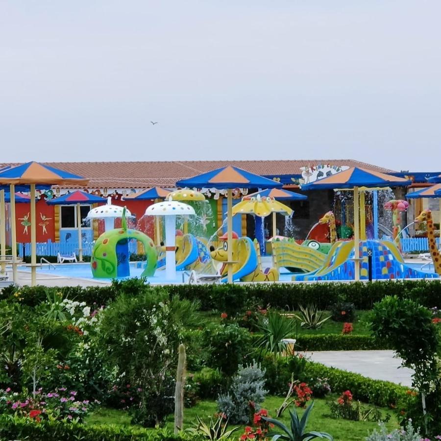 Hawaii Paradise Aqua Park - Families And Couples Only Resort Hurghada