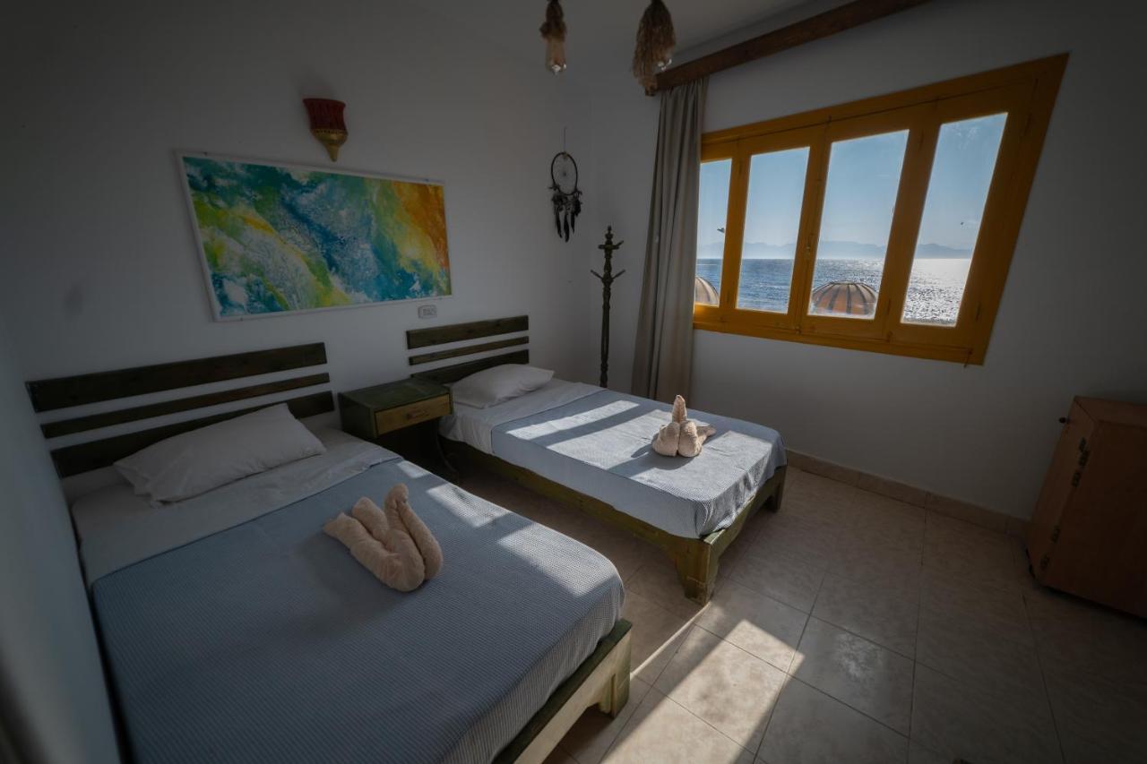 Bamboo House Hotel *