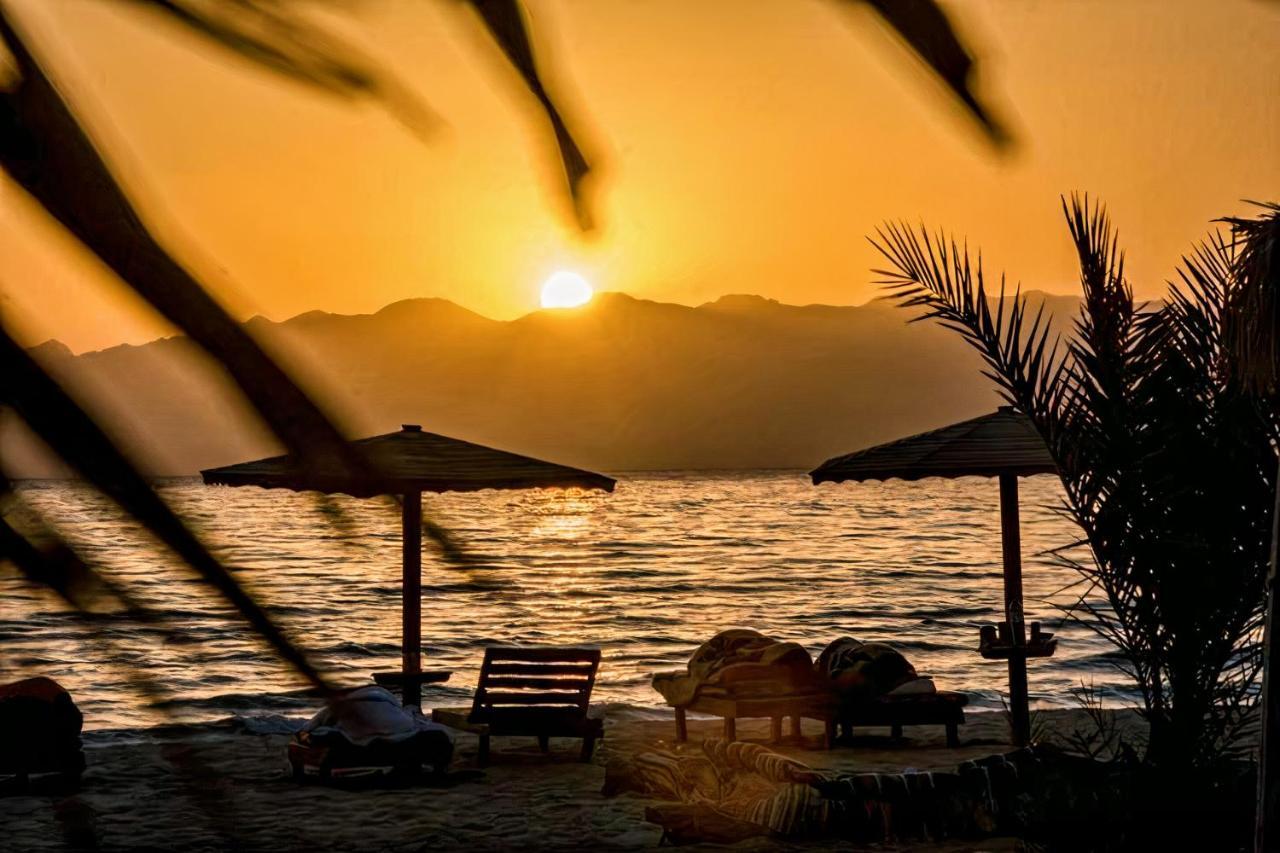 Paradise Sweir Hotel