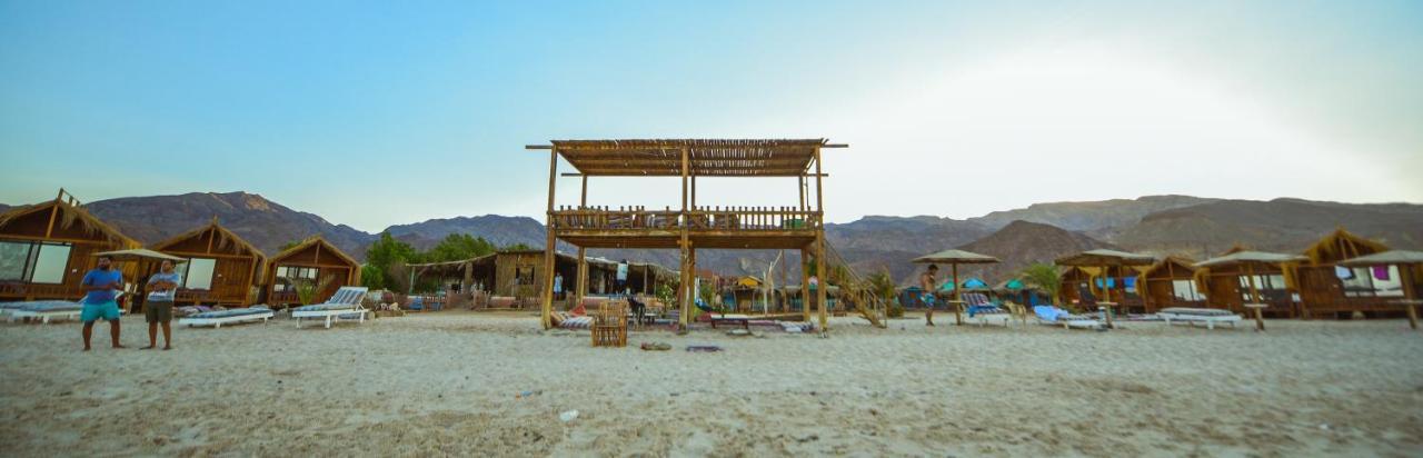 Paradise Sweir Hotel