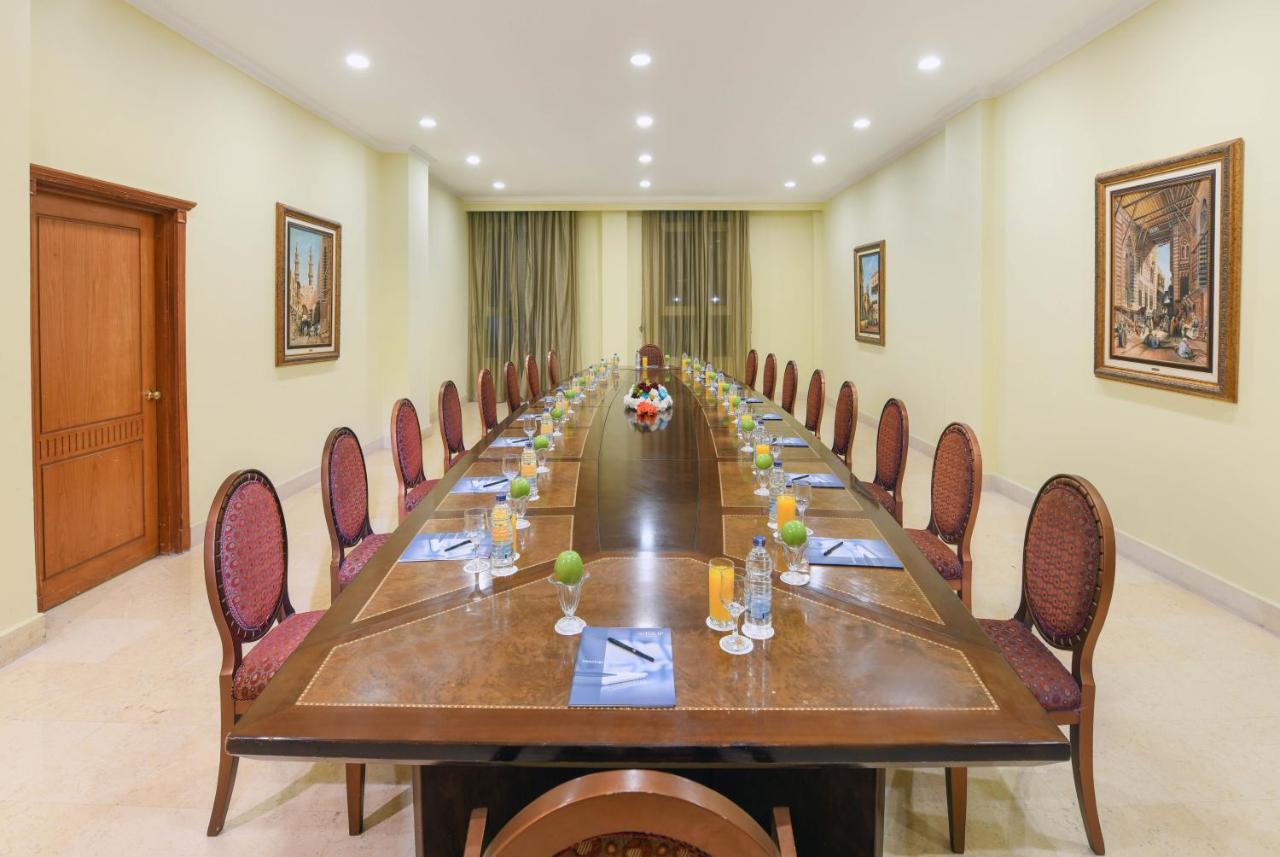 Otel Tolip