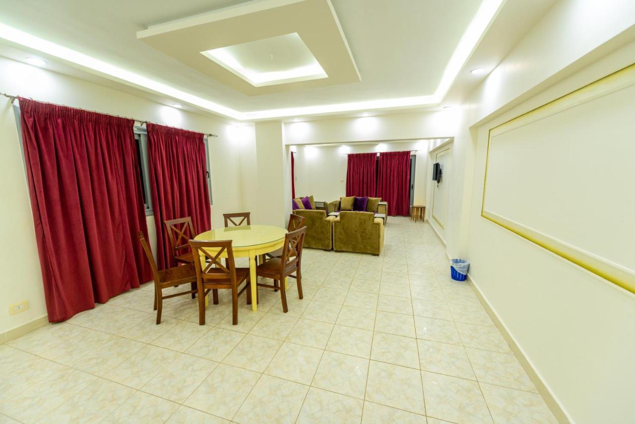 Zafero Porefag- Families Only Apartment