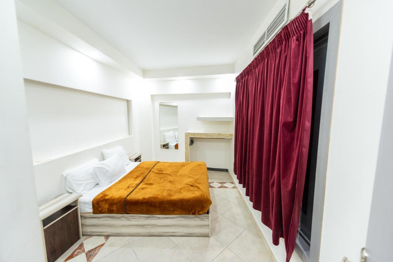Zafero And - Families Only Apartment