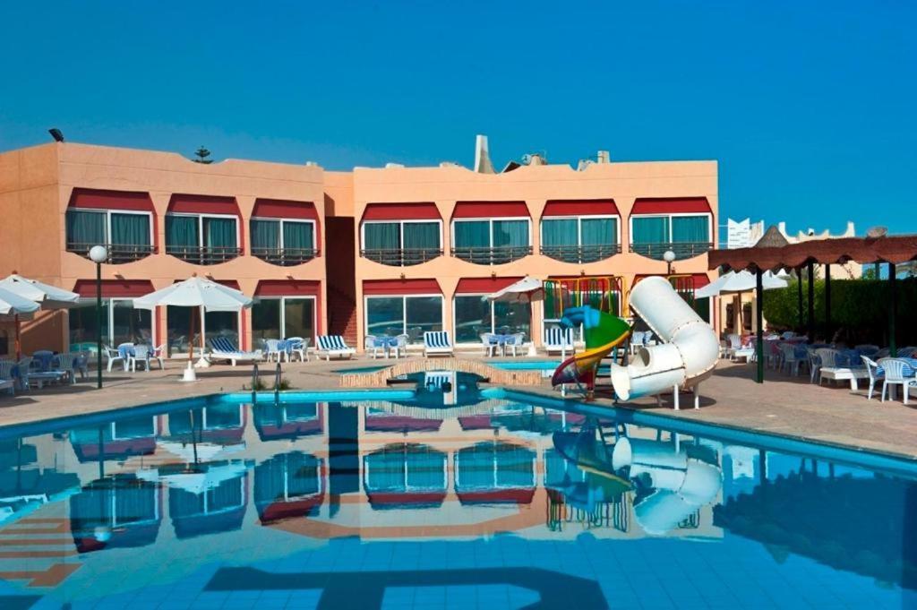 Aida Beach & - 3*