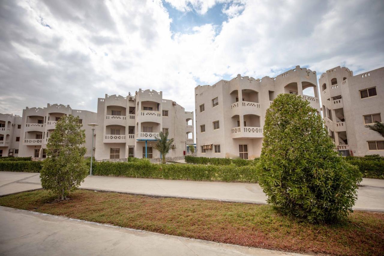 Mousa Coast & Apartment *