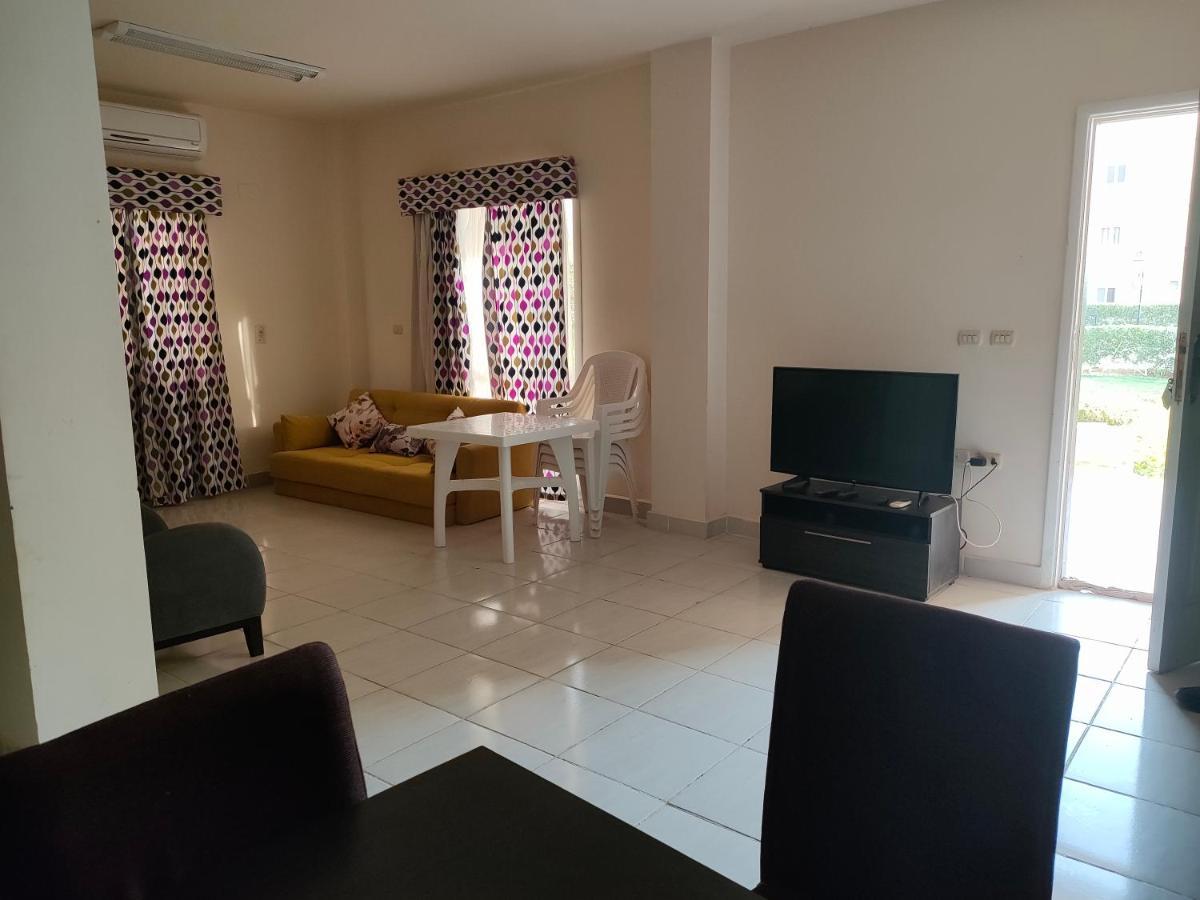 Mousa Coast & Apartament *