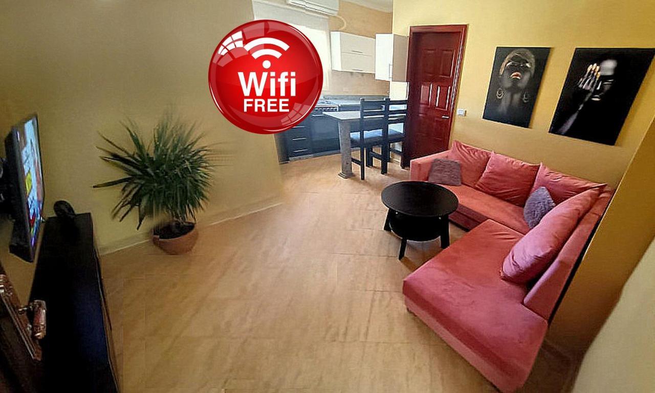 Apartment Moon - With Swimming Pool And Bbq Terrace In Center Hrg *