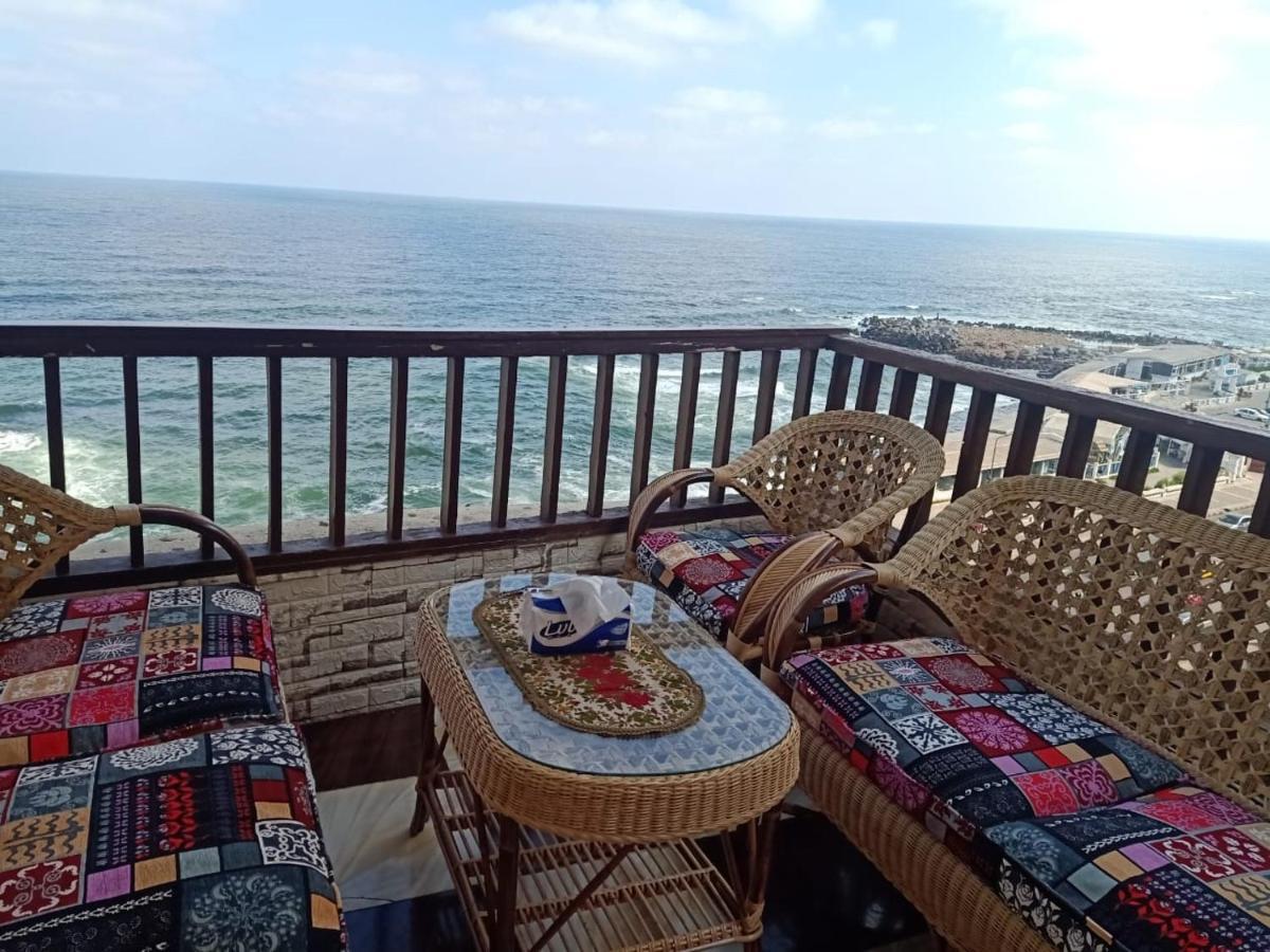 Sporting Sea View Two Bedroom Apartment *
