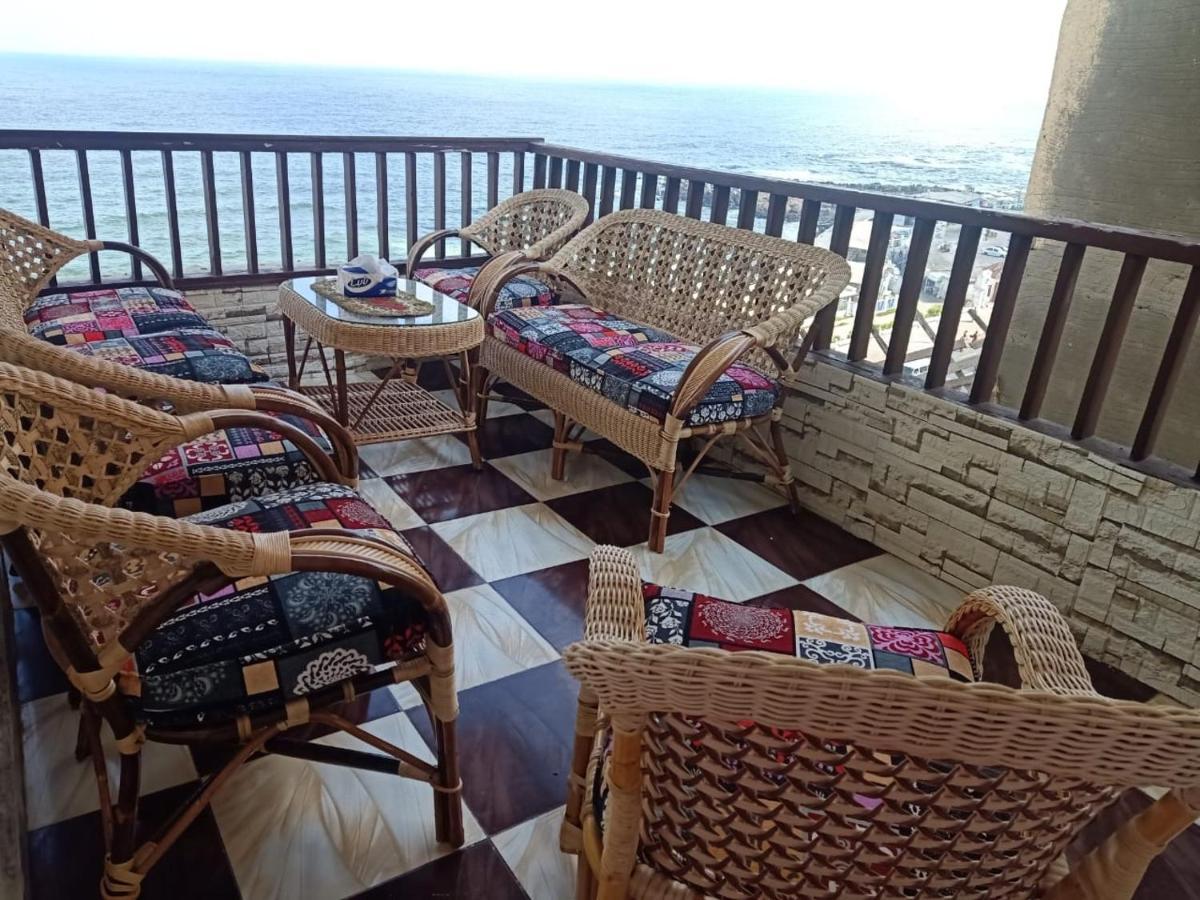 Daire Sporting Sea View Two Bedroom *