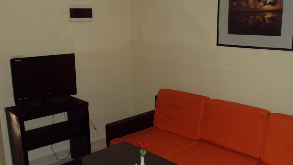 Elysees Aparthotel