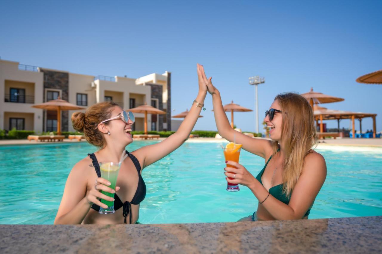 Resort New Eagles Aqua Park 4*