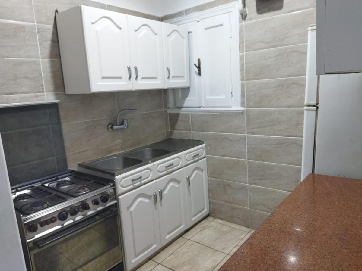 Gleem Seaview 4 *
