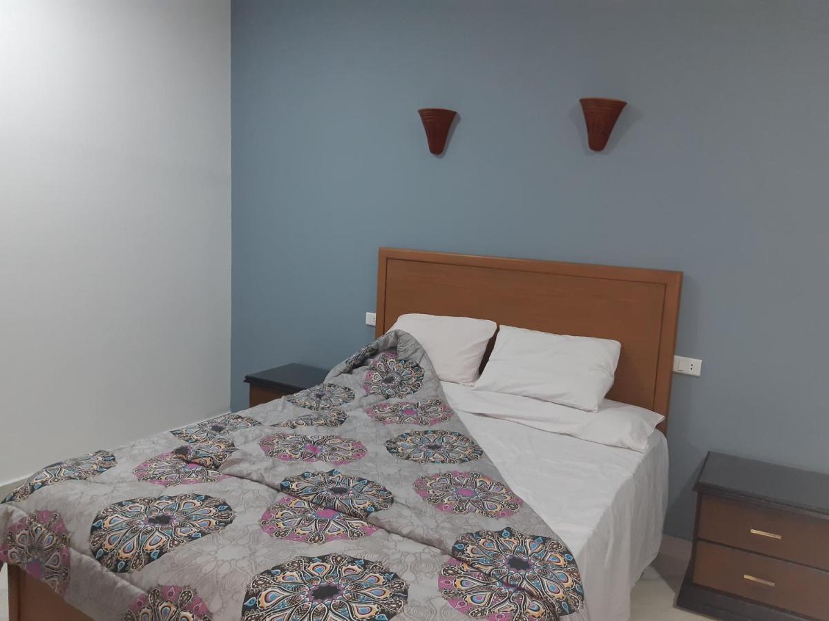 German Dolphin Apartament *