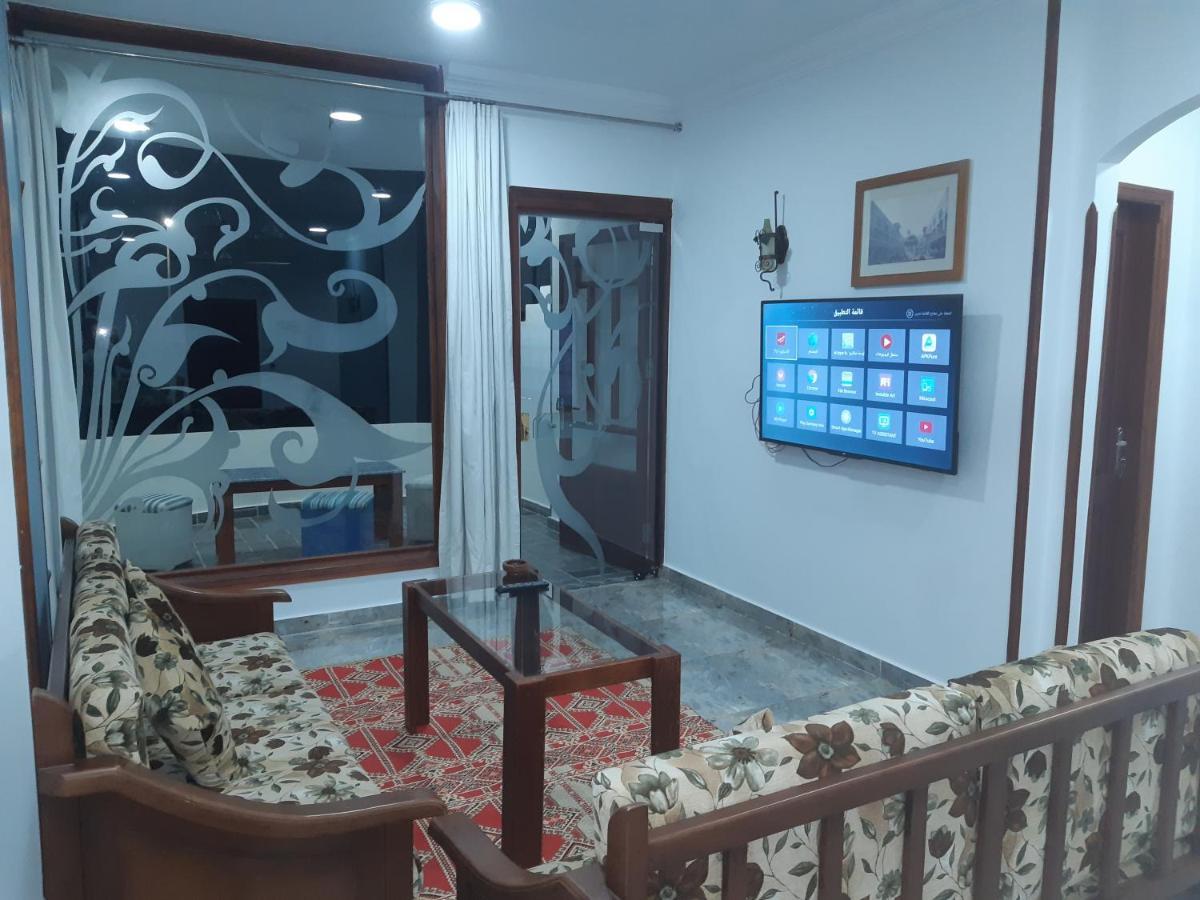 German Dolphin Apartament El Qoseir
