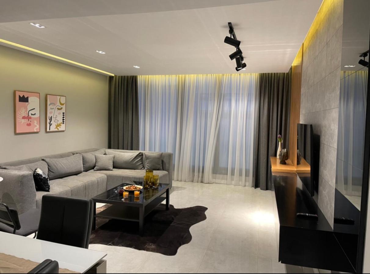 Penthouse 2br-للعائلات فقط Apartment