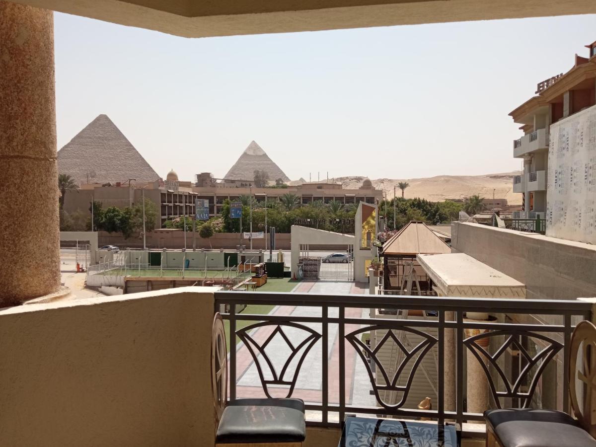 Regency Pyramids 4* Kafret el-Gabal