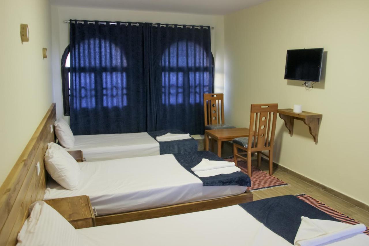 Hotel Yassmina 3*