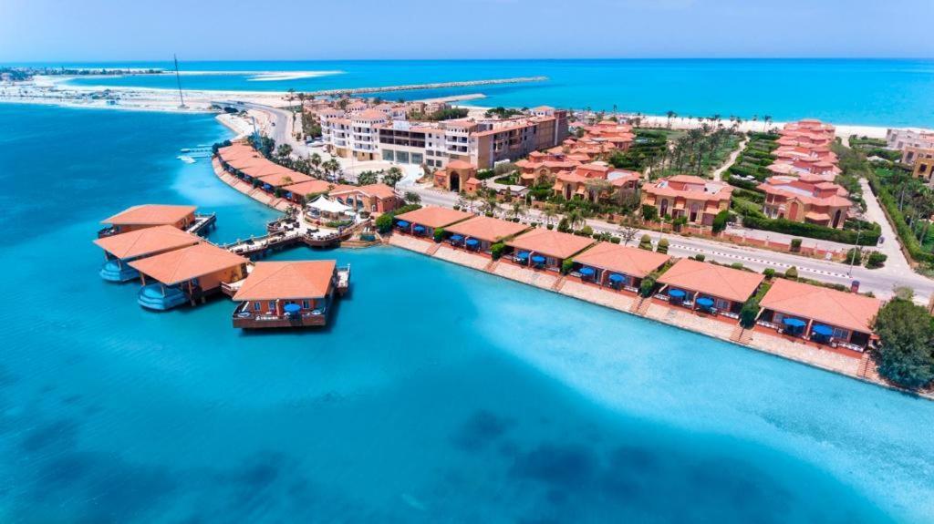 Resort Golden Ocean Marina