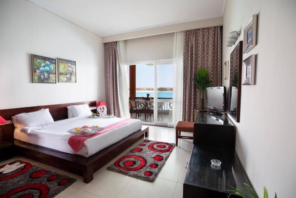 Resort Golden Ocean Marina 5*