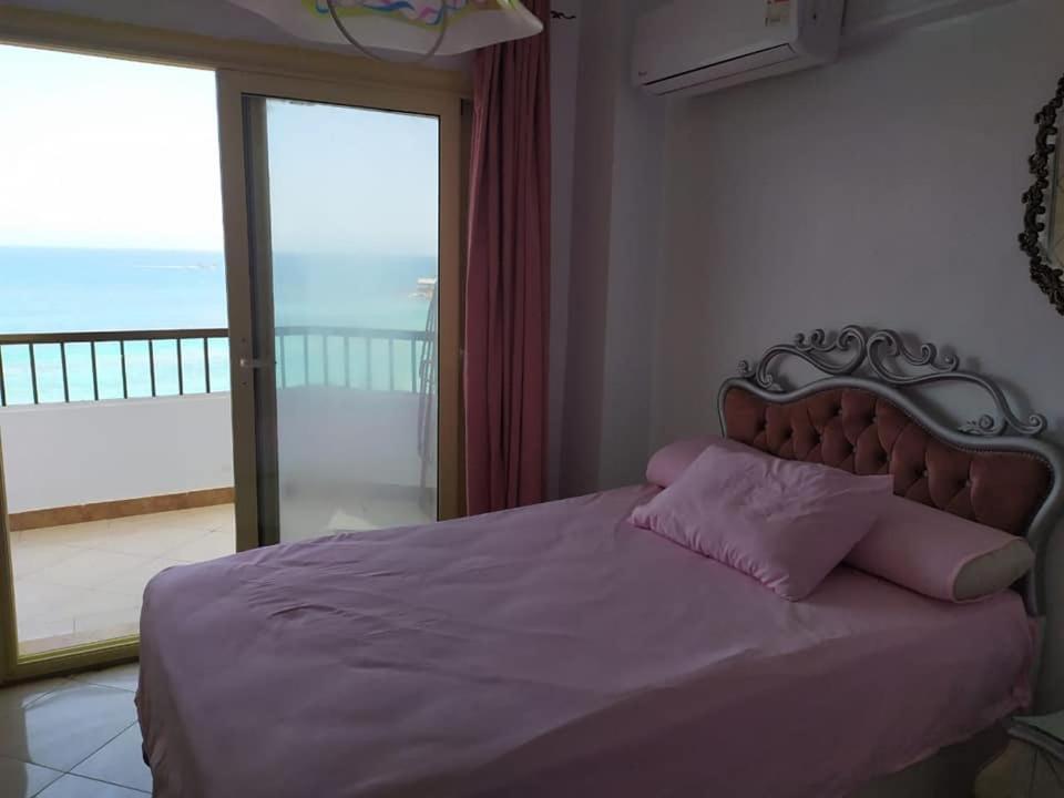 شقةعلى البحرمباشرةسيدي بشرالمربع الذهبي Apartment Alexandria