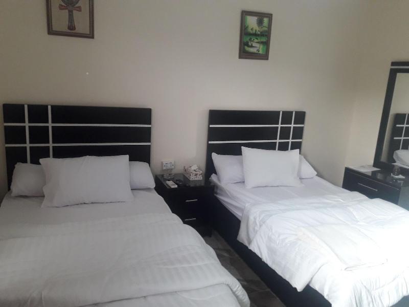 Hostel Makadi Pyramids View Kafrat al Jabal