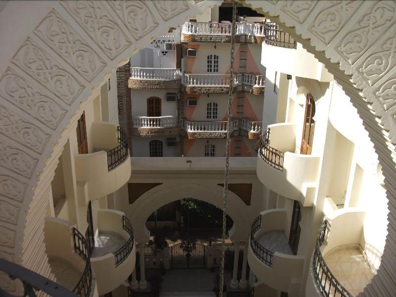 Alhambra 2* Luxor