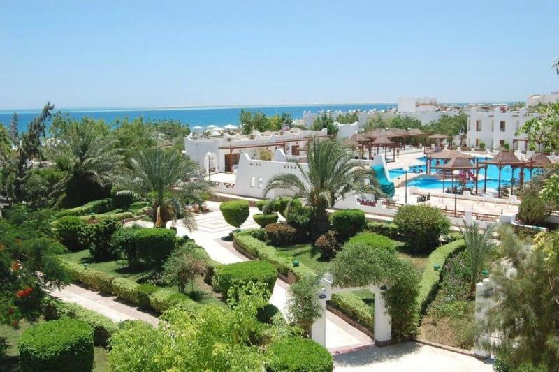 Menaville Resort 4*