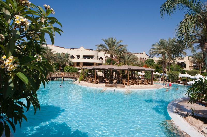 The Grand Sheikh Complex