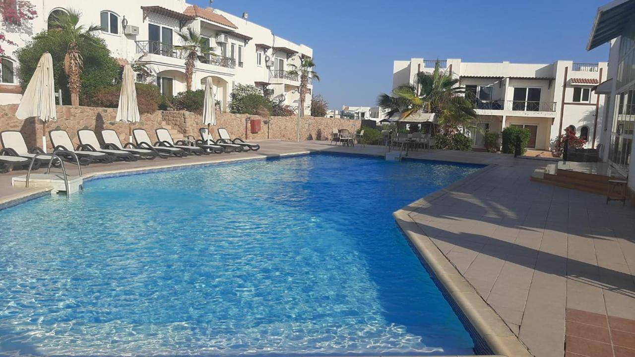 Logaina Resort