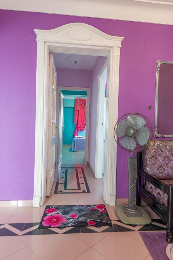 Apartment مكيفة علي البحر مباشرة اغتنم الفرصة *