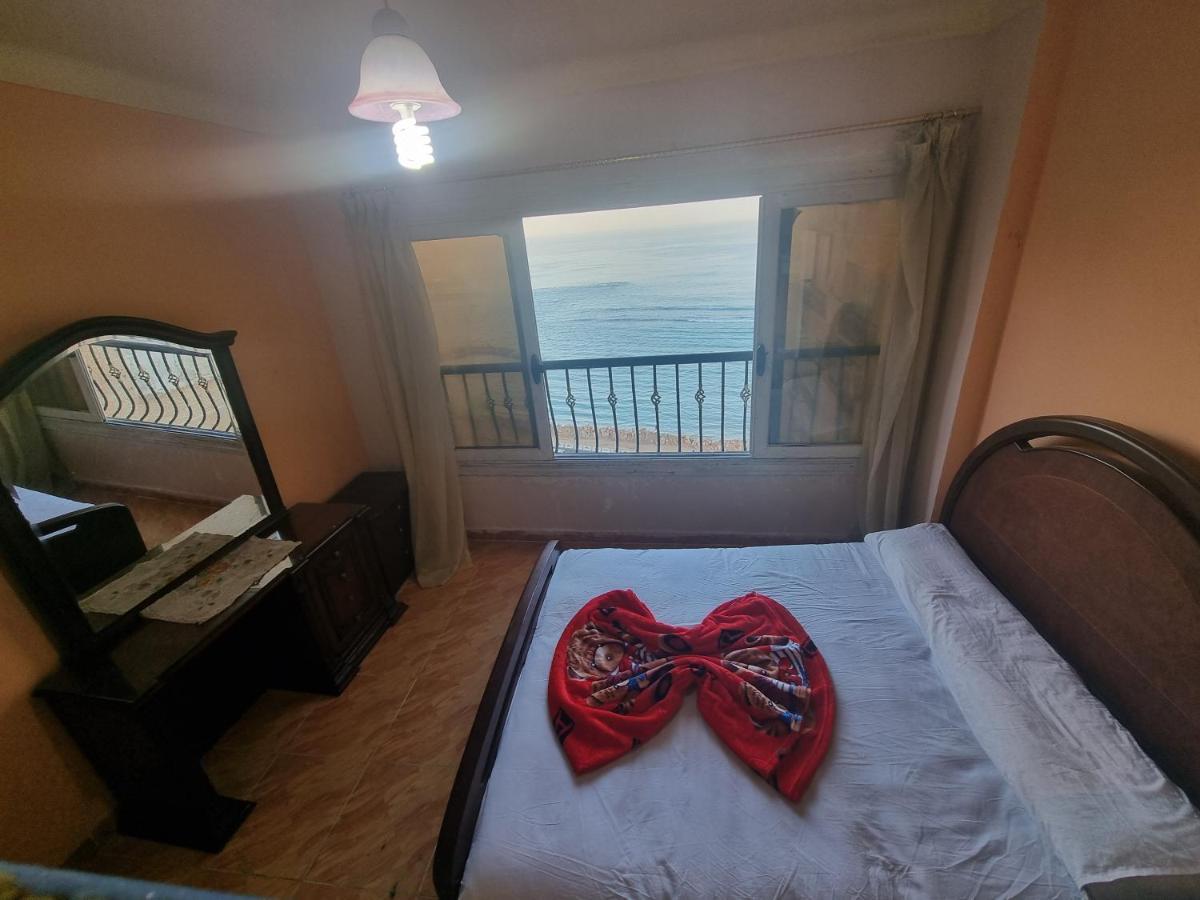 Zamzm Panoramic Sea View Family Flat - Beachfront Apartamento