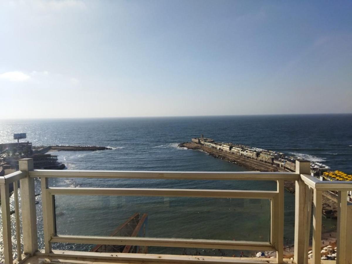Gleem Seaview 6 *