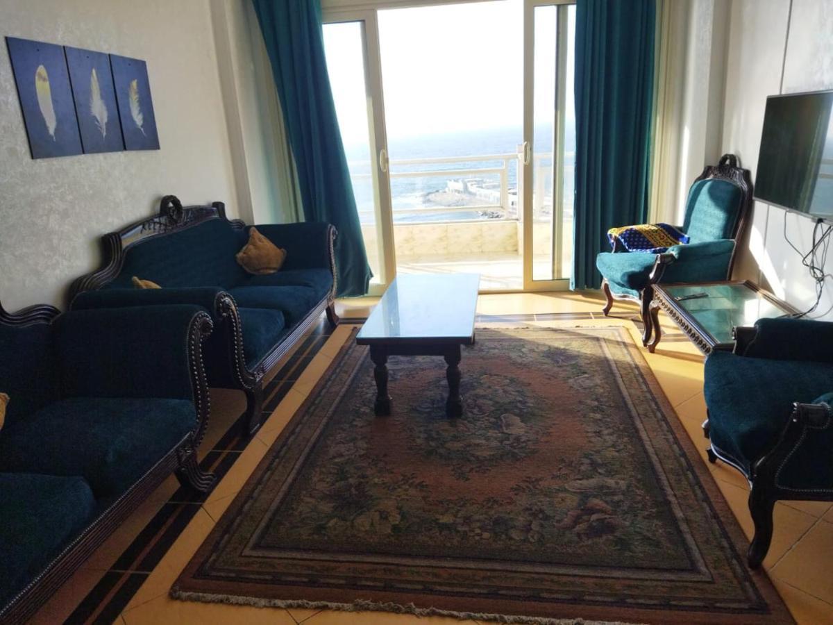 Gleem Seaview 6 *