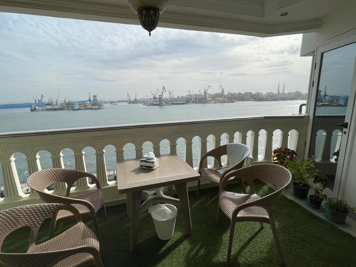 مطلة علي قناة السويس701 * Port Said