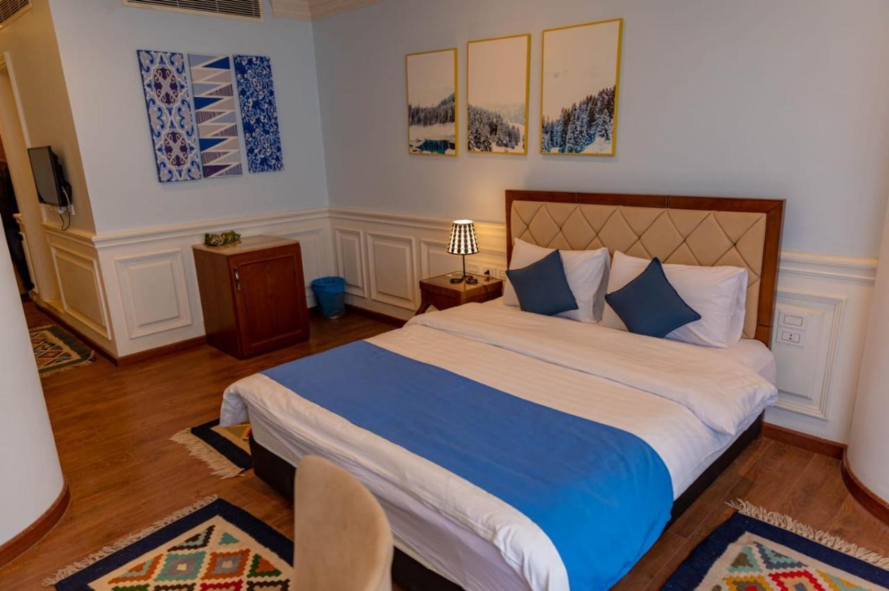 Miramar Boutique Hotel *