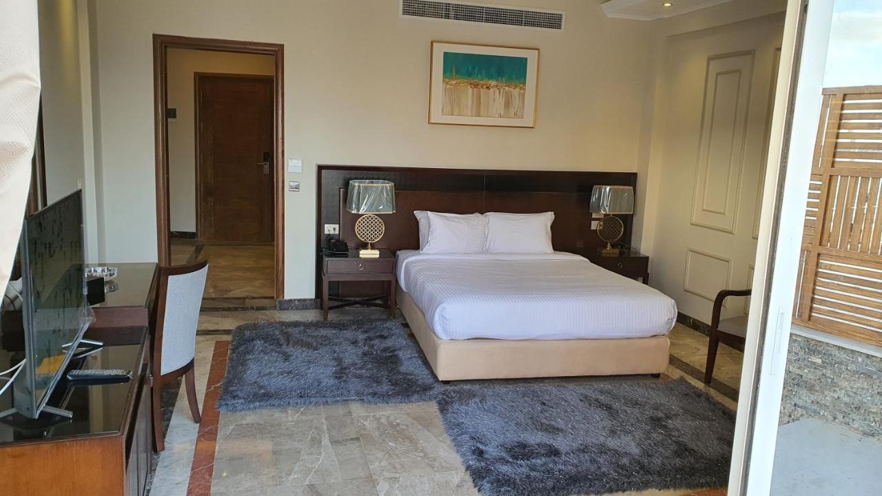 Fleet Club Mahrousa 5*