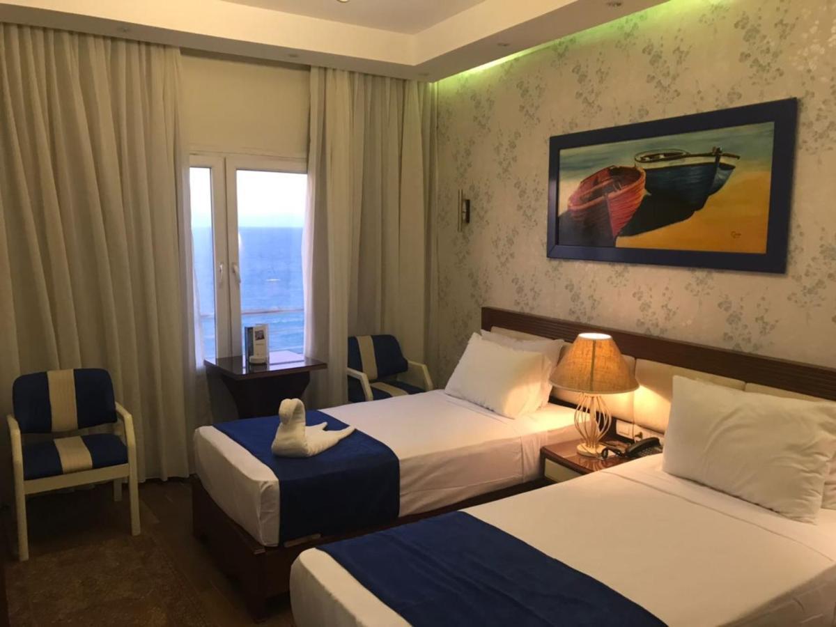 Hotel Fleet Club Mahrousa