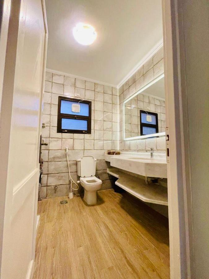 Luxurious 3 Bedroom Rustic Overlooking Huge Garden - For Families And Couples Apartament *