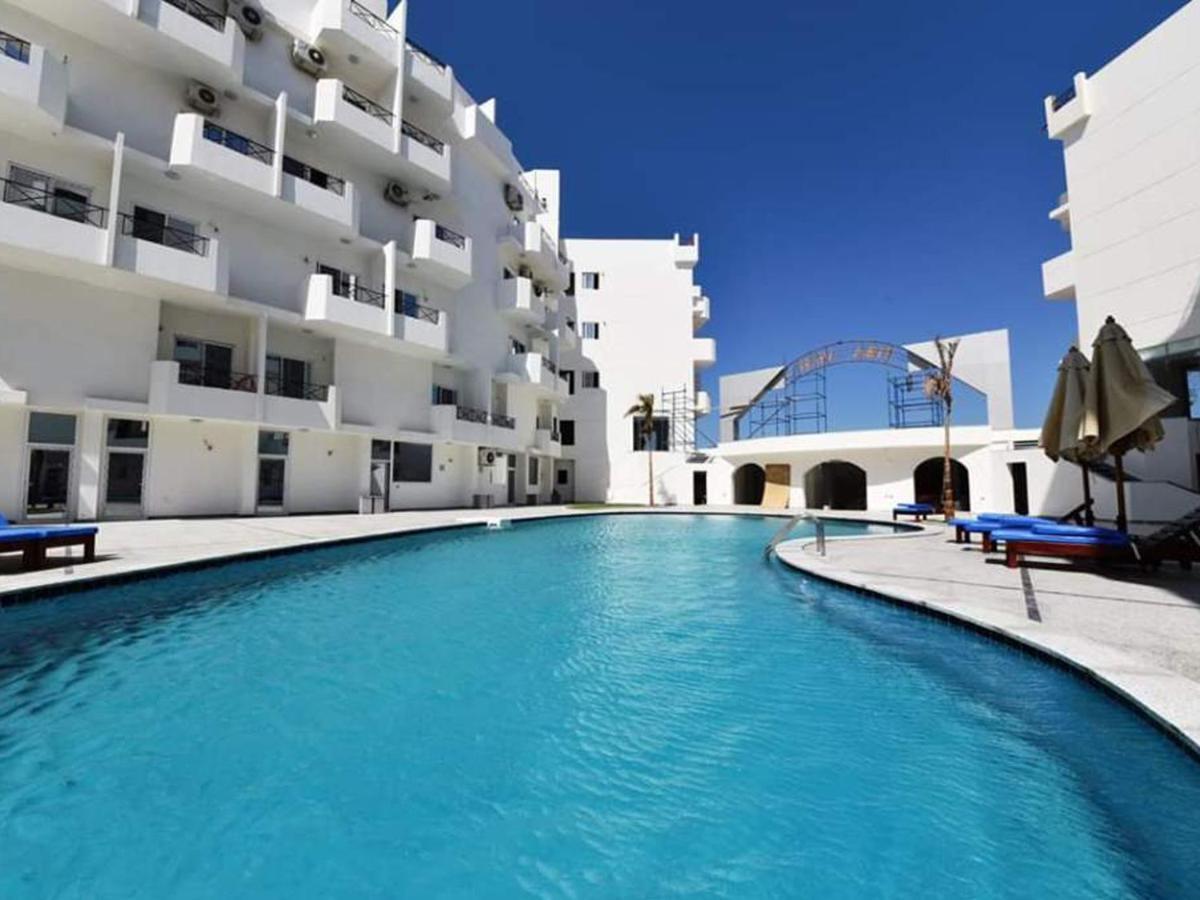 Apartment Bella Donna Near The Sea Redsealine. *