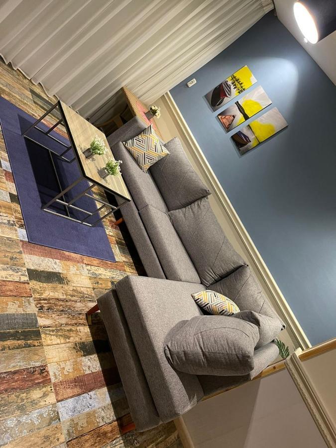 Alexander House Apartment *
