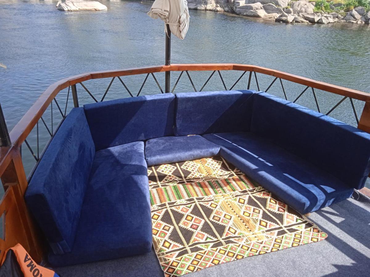 Houseboat And Nile Cruises Zainoba * Assuan