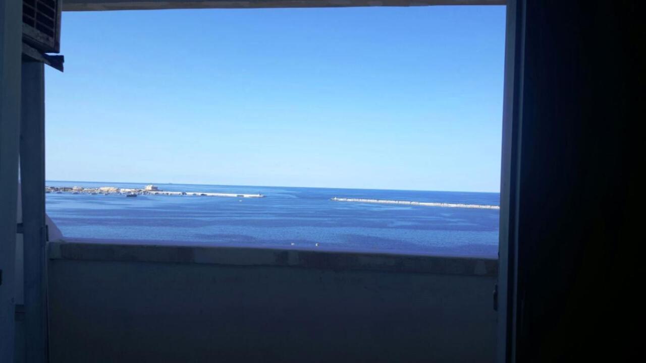 Misr Hotel *
