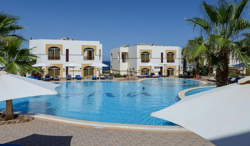 Amphoras Blu Sharm El Sheikk